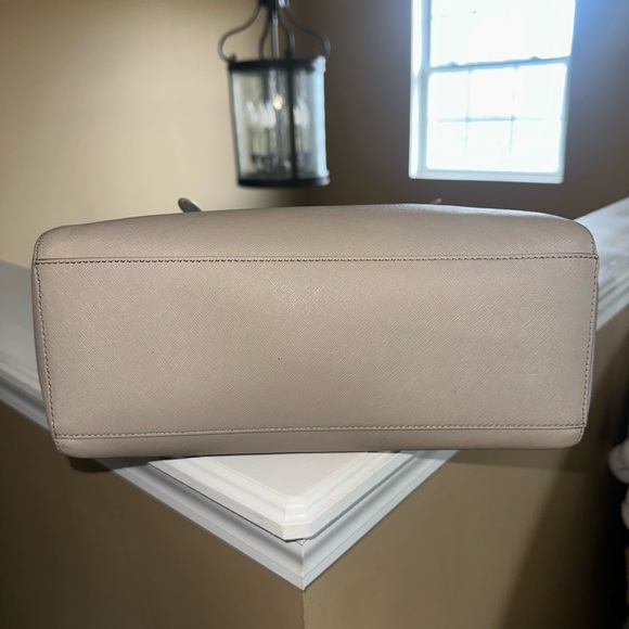 Tory Burch Tote Bag - Picture 6 of 14